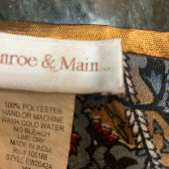 Monroe & Main geometric floral tunic, size XL - Picture 6 of 6